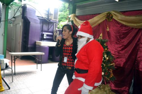 Singing “Santa Baby” with the man himself