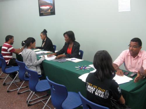 CEC Champ Fleurs Team chats with students
