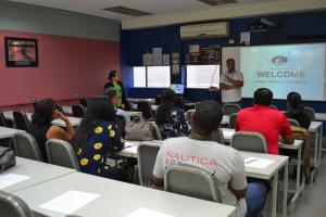 Executive Director, Dr. Robin Maraj welcomes EBS Masters Students